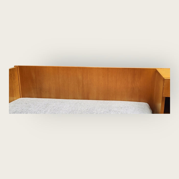 Mid Century daybed