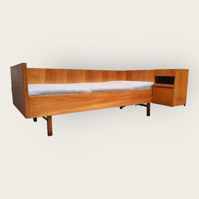 Mid Century daybed