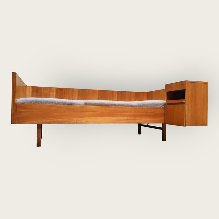 Mid Century daybed