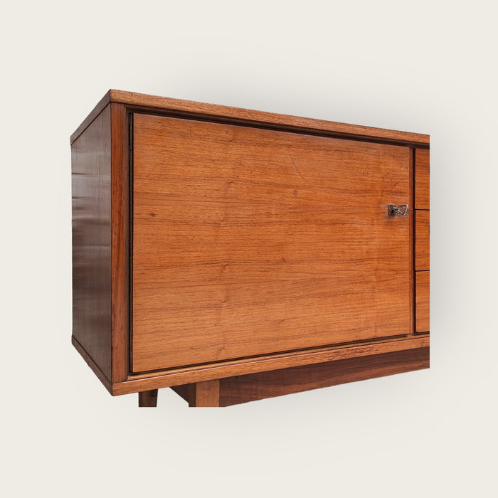 Mid Century Anrichte