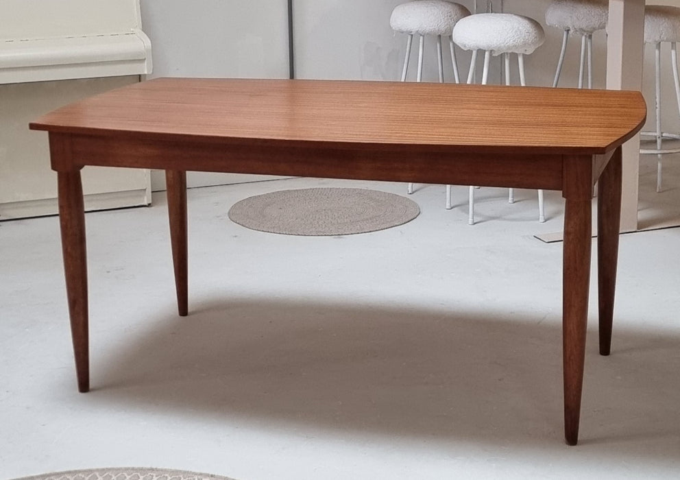 Mid Century eettafel