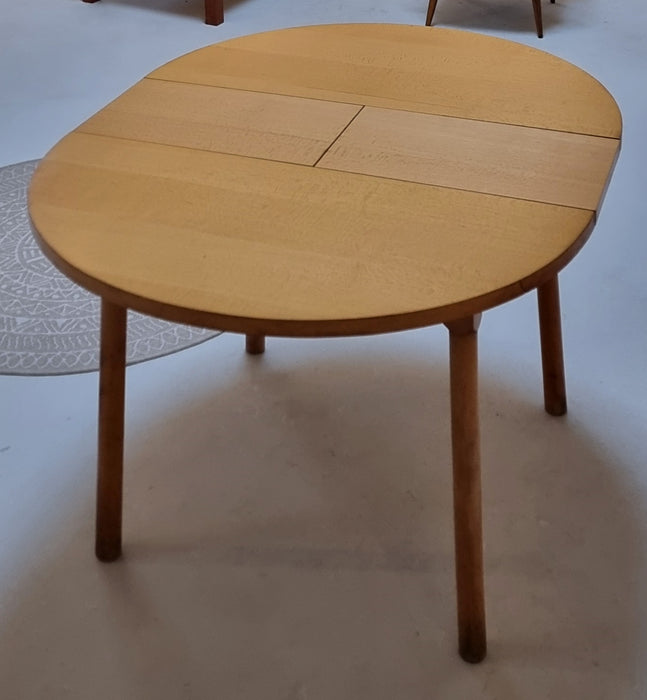 Tavolo da pranzo degli anni '70