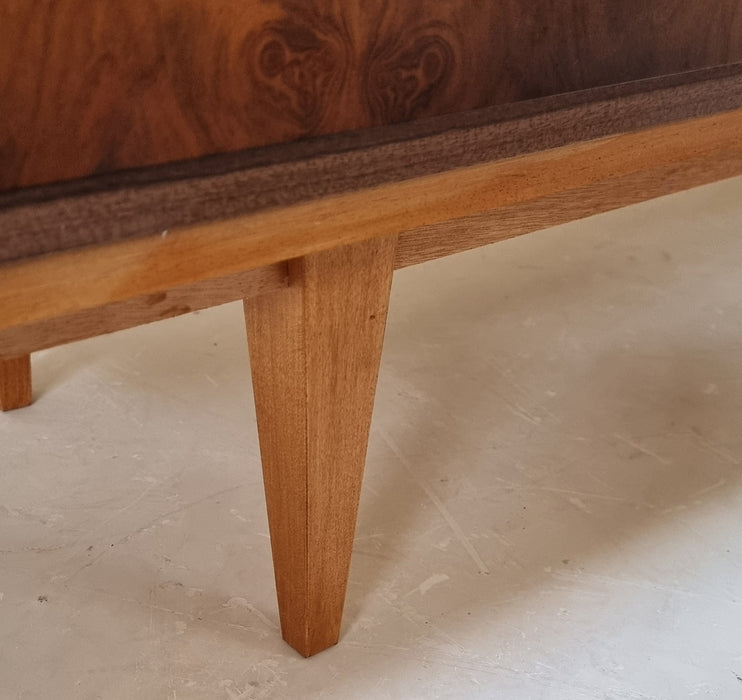 Mid Century midboard