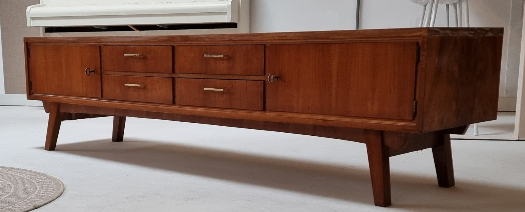 Mid Century lowboard