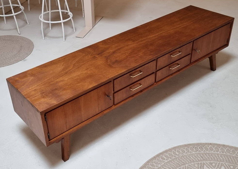 Mid Century lowboard