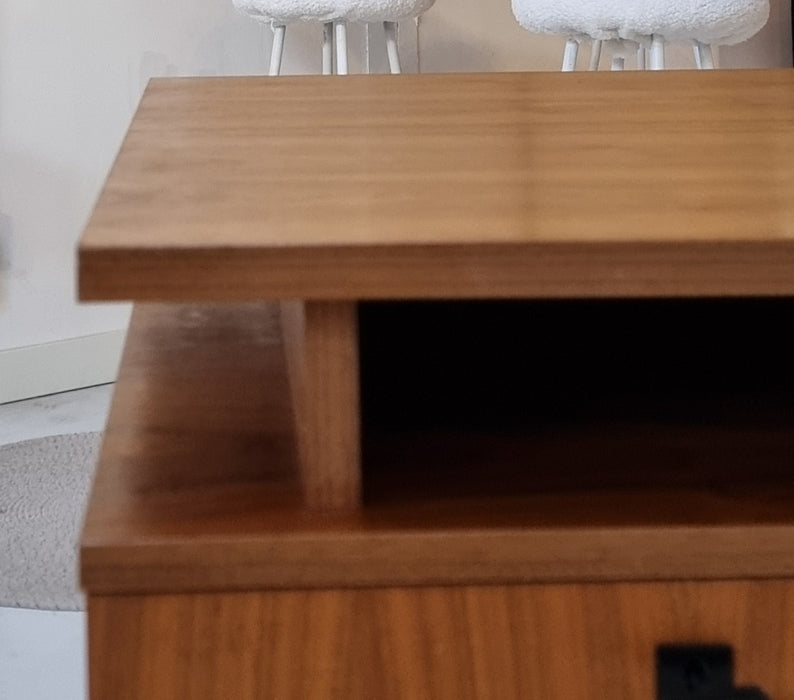 Mid Century bureau