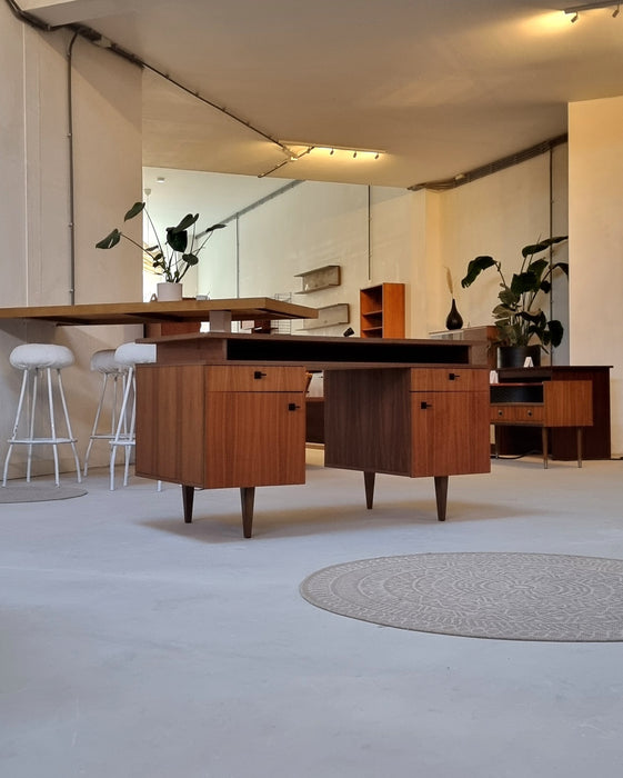 Mid Century bureau