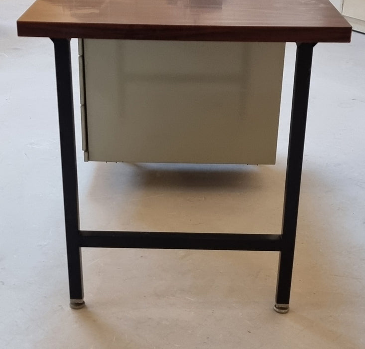 bureau des années 70