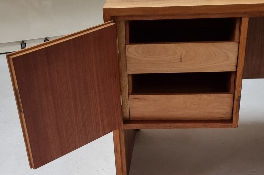 Mid Century bureau