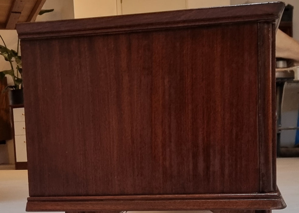 Mid Century lowboard