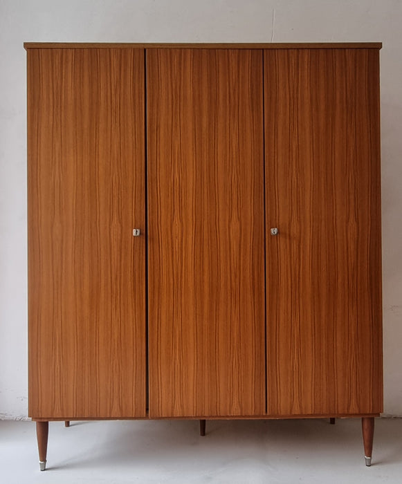 Mid Century kledingkast
