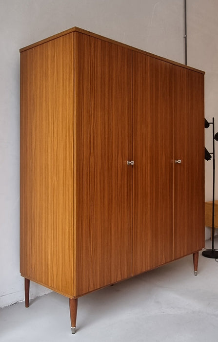 Mid Century kledingkast