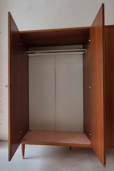 Mid Century kledingkast