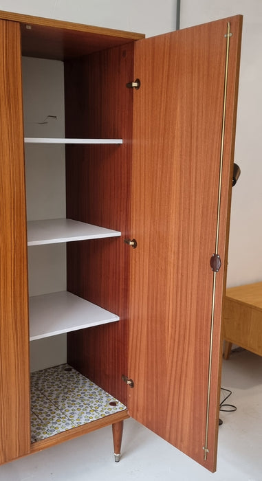 Mid Century kledingkast
