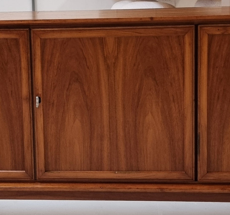 Mid Century sideboard