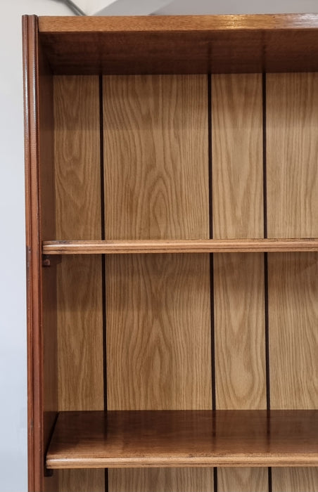 Mid Century boekenkast