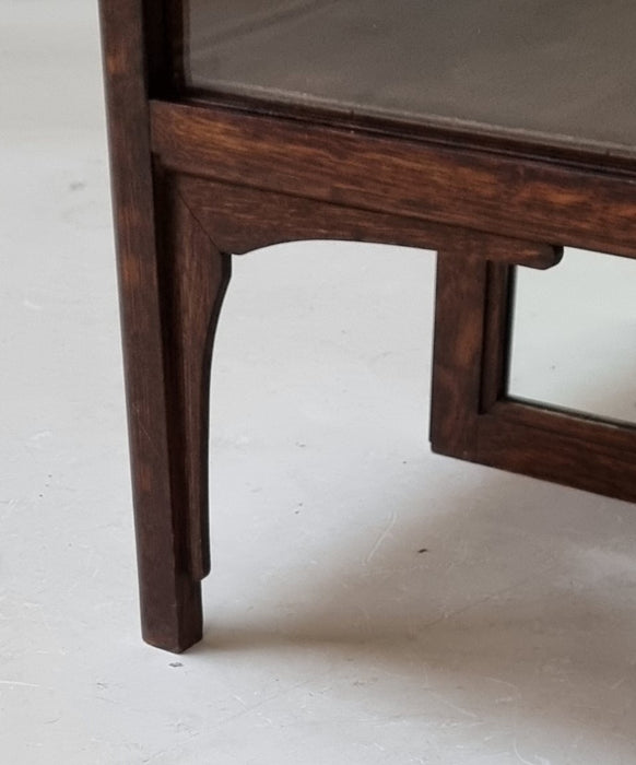 Mid Century vitrinekast
