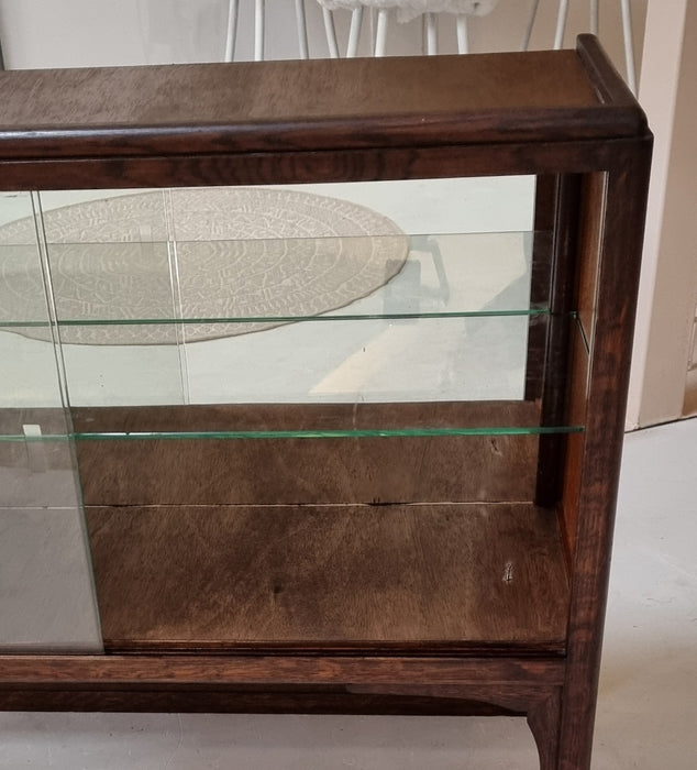 Mid Century vitrinekast