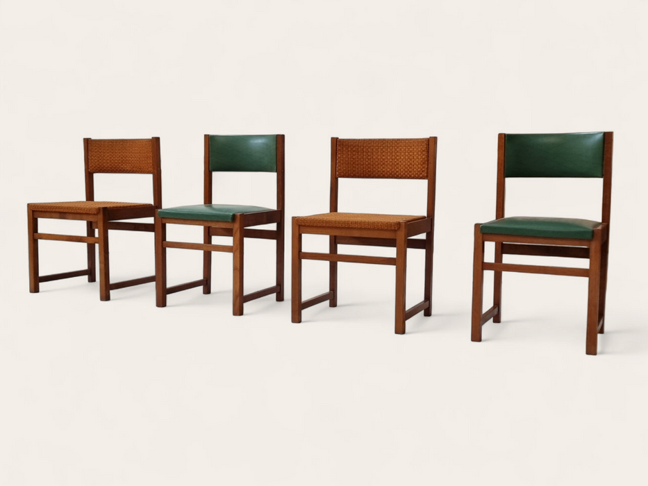 Vier Mid Century stoelen