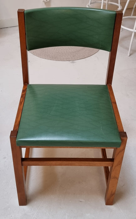 Vier Mid Century stoelen