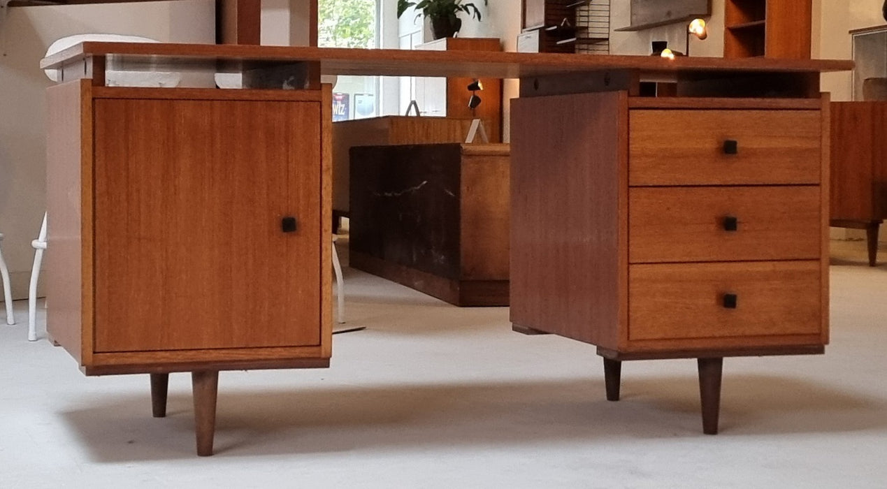 Mid Century bureau