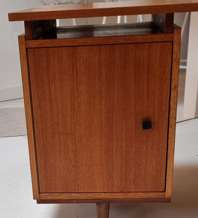 Mid Century bureau