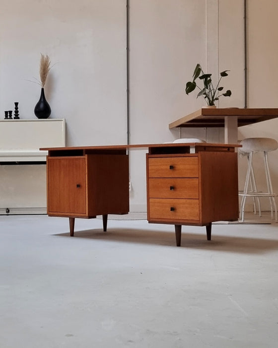 Mid Century bureau