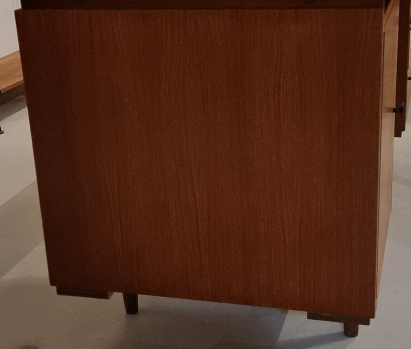 Mid Century bureau