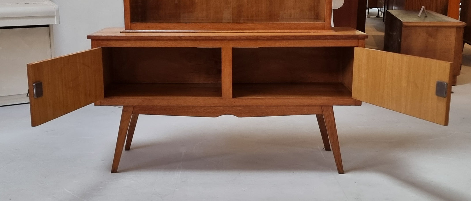 Mid Century vitrinekast