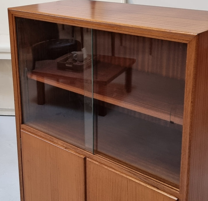 Mid Century vitrinekast