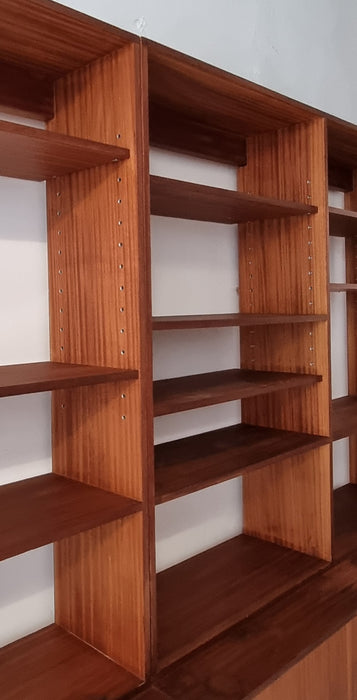 Mid Century boekenkast