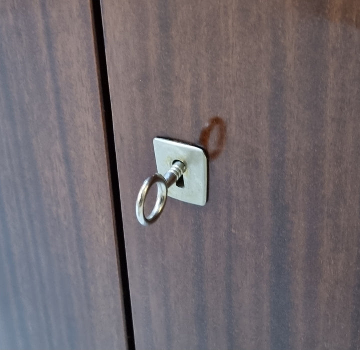 Buffet du milieu du siècle