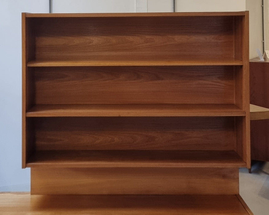 Mid Century sideboard