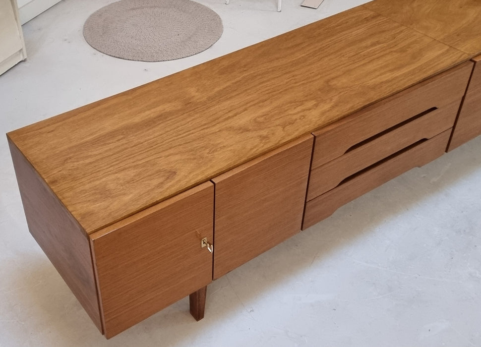 Mid Century lowboard