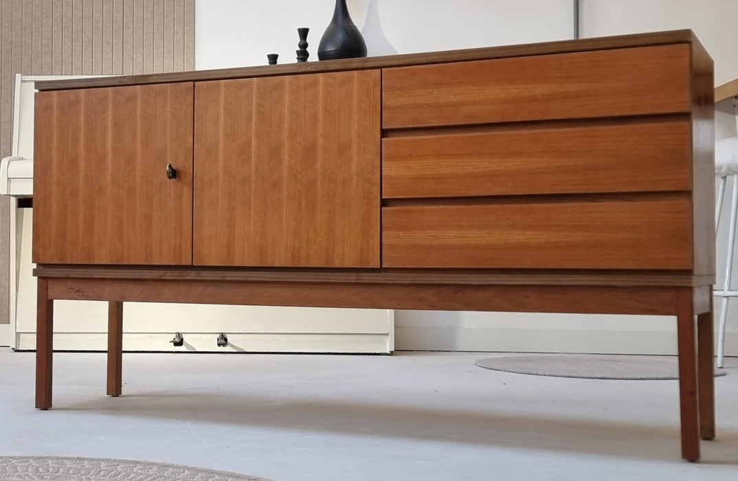 70's sideboard