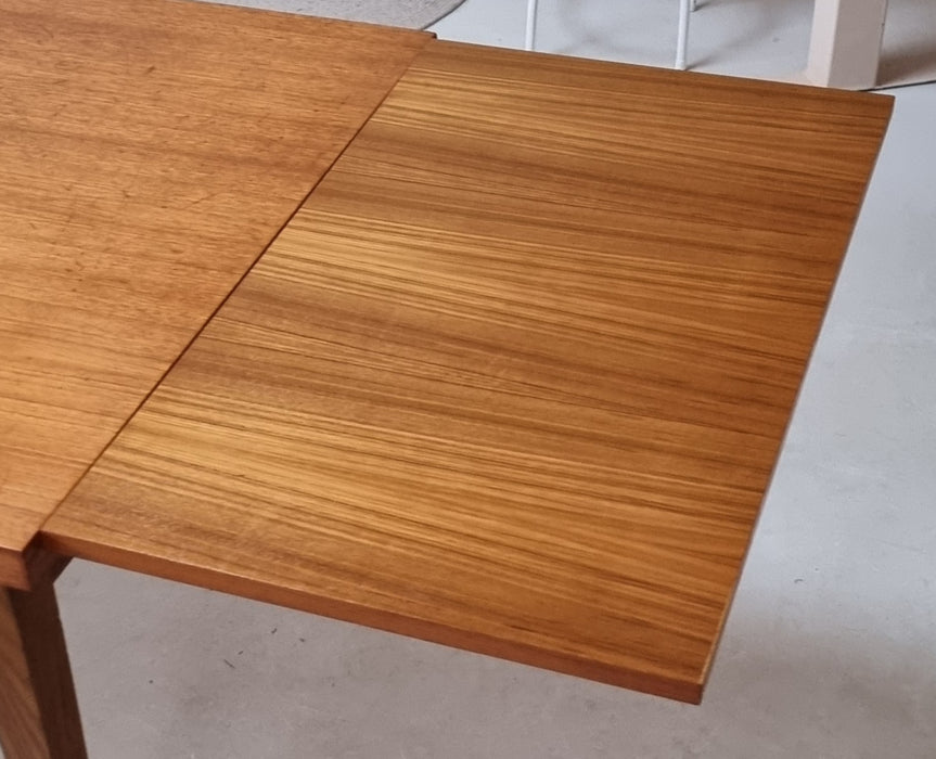 Mid Century eettafel