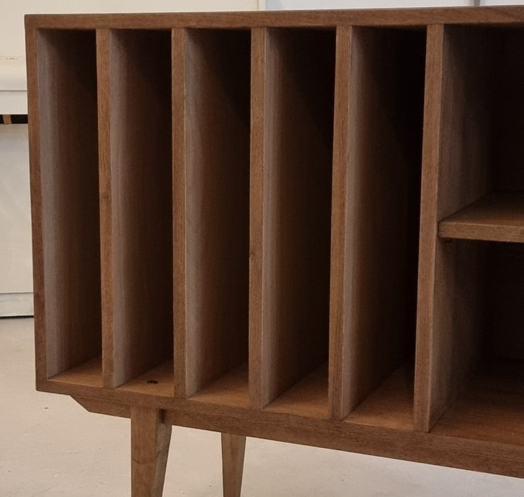 Platenspeler kast Viggo