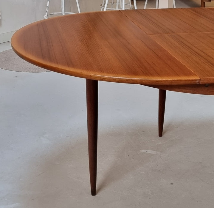 Mid Century eettafel