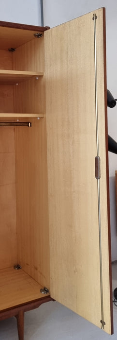 Mid Century kledingkast