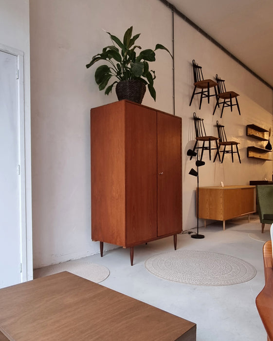 Mid Century kledingkast