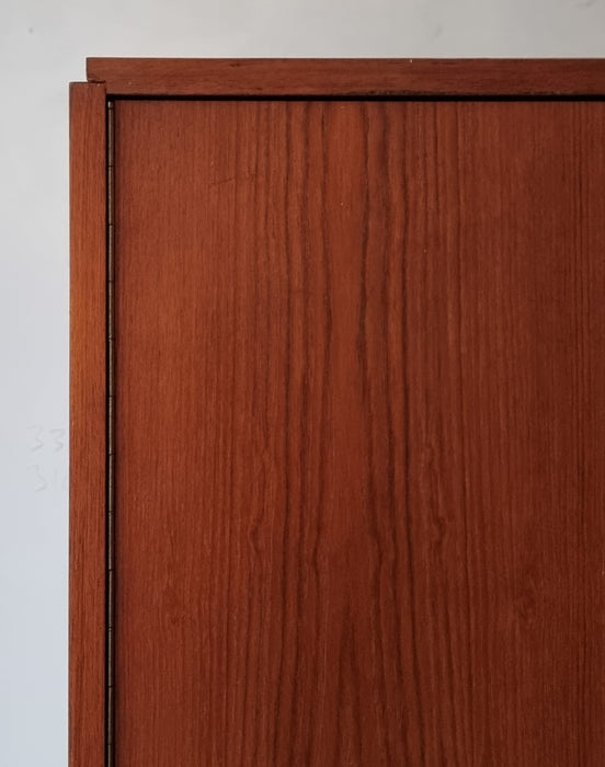 Mid Century kledingkast