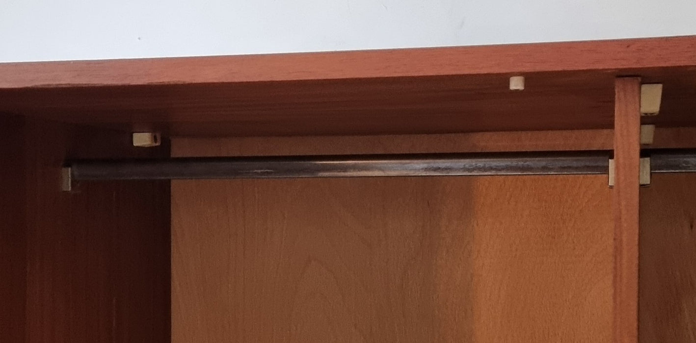 Mid Century kledingkast