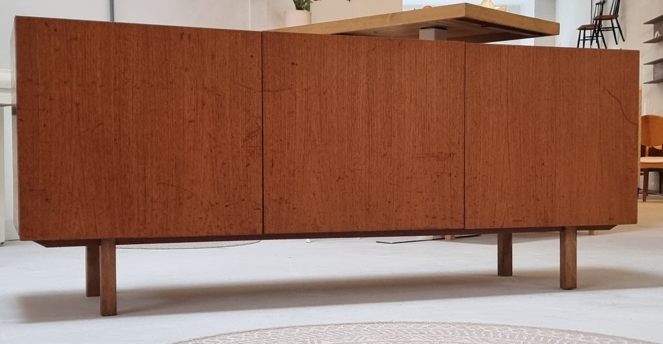 Mid Century lowboard