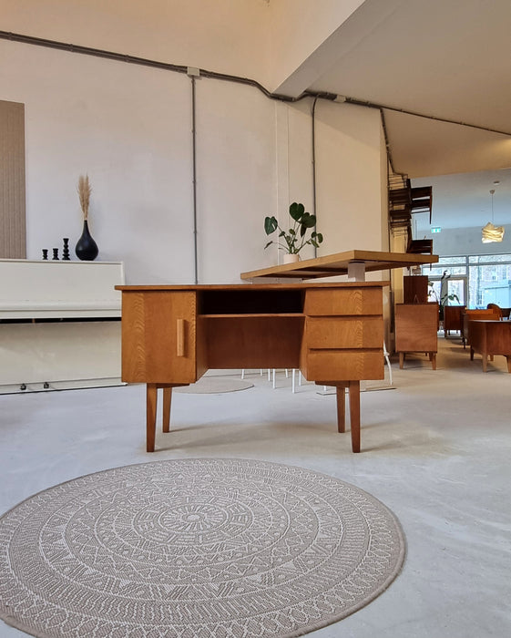 Mid Century bureau