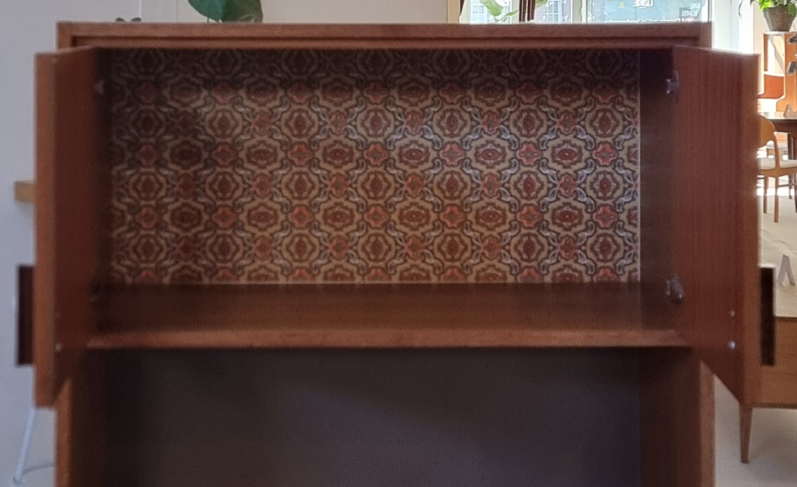 70's highboard