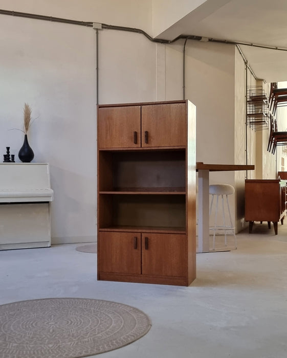 70's highboard
