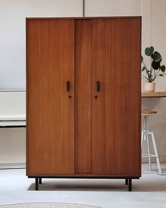Mid Century kledingkast