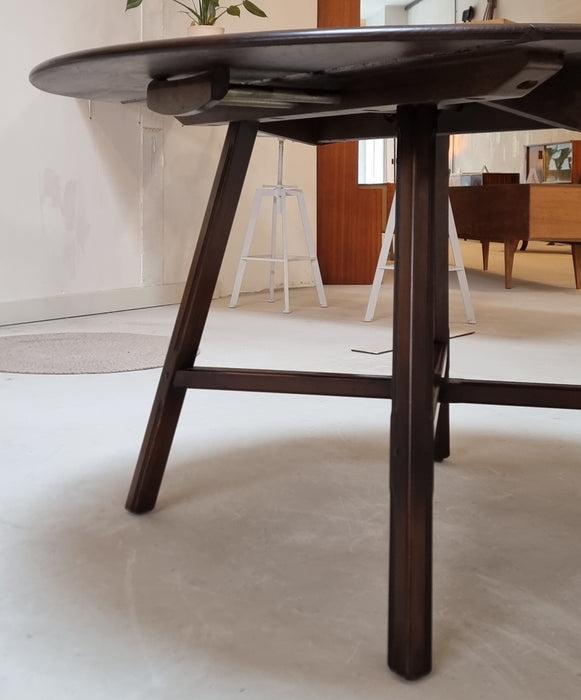 Mid Century eettafel