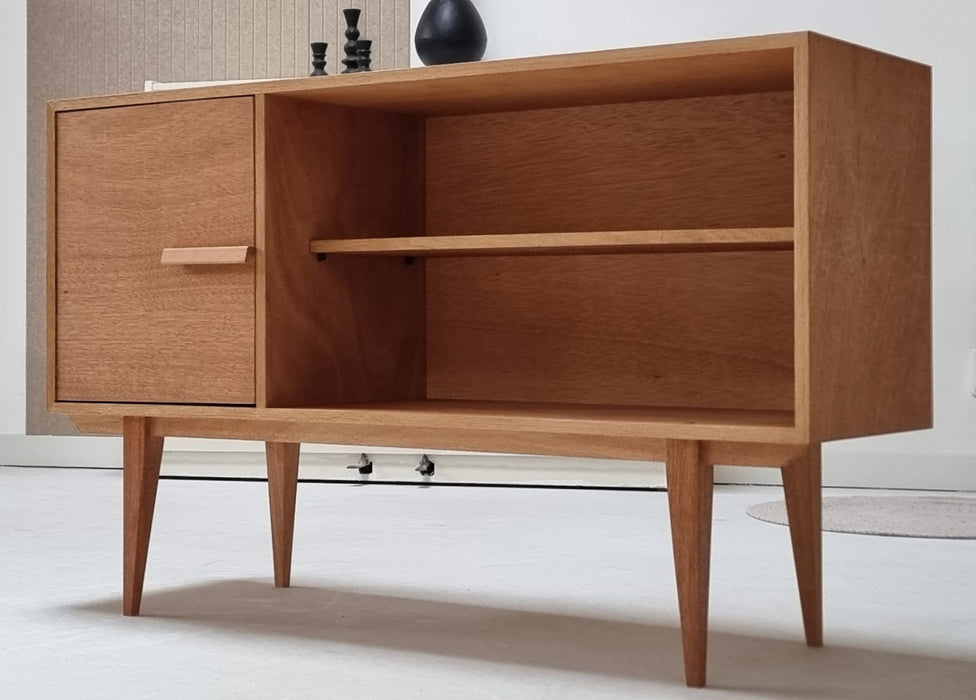Sideboard Gundan