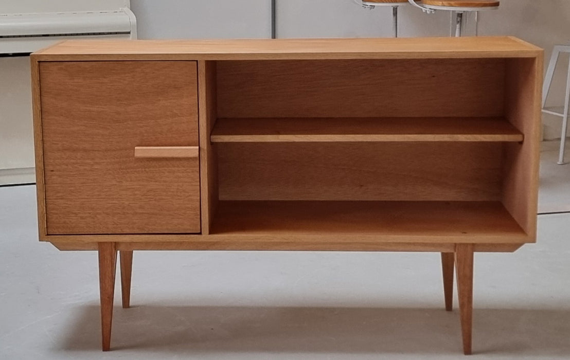 Sideboard Gundan